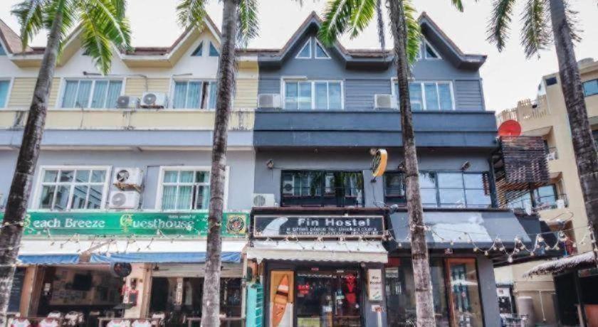 Oyo 1074 Fin Hostel Patong Exterior photo